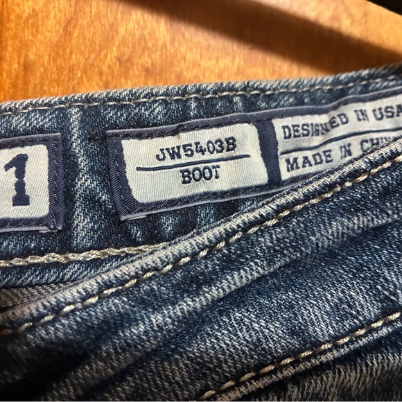 Miss Me size 31 Bootcut Jeans - Picture 3 of 7